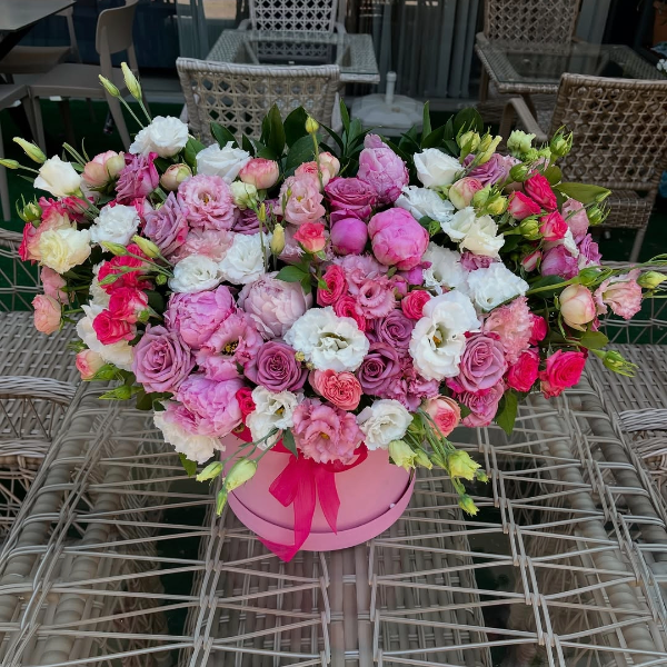 Alanya Florist Lisianthus im Karton