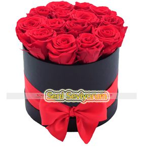 заказать доставку букета цветов в алании на нашем сайте 21 роз в коробке 