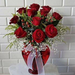 заказать доставку букета цветов в алании на нашем сайте Heart Vase 15 Roses 